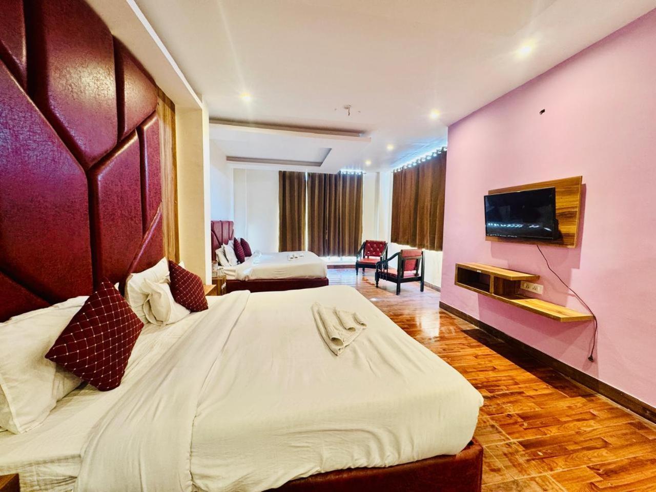 Royal Majestic View Point Lodge Manali  Exterior photo