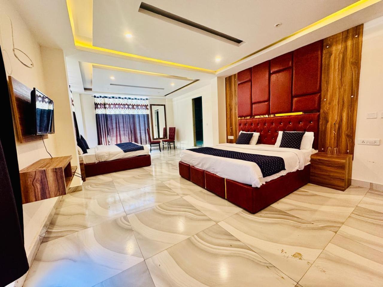 Royal Majestic View Point Lodge Manali  Exterior photo