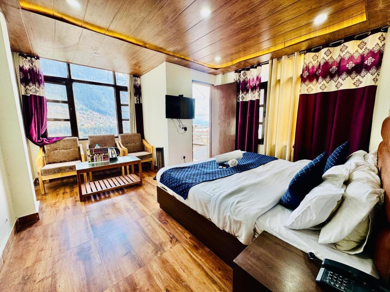 Royal Majestic View Point Lodge Manali  Exterior photo