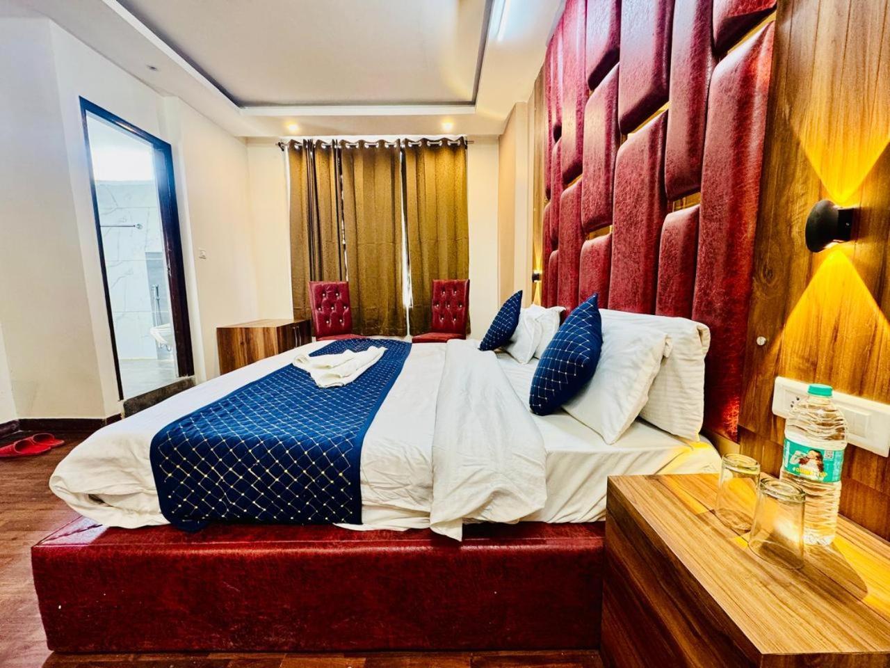Royal Majestic View Point Lodge Manali  Exterior photo